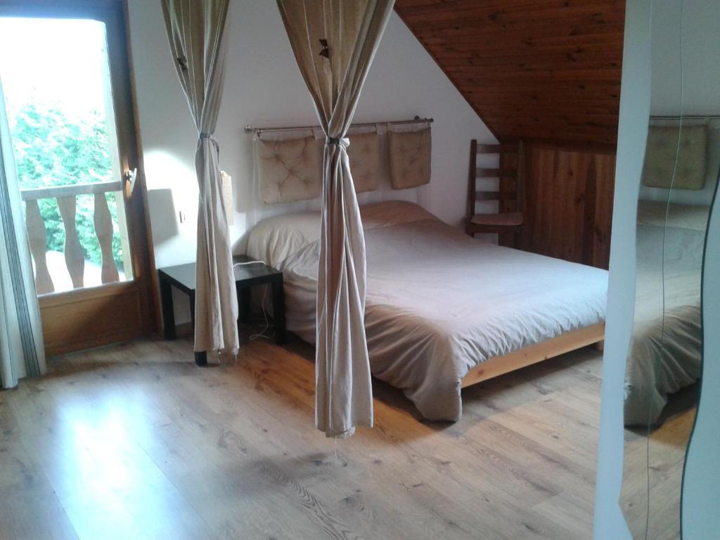 Chambres d 'hôtes Au vieux Préssoir Belley Chambre photo
